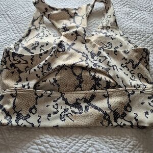 Allfenix Women's Snake Print Sports Bra Size S